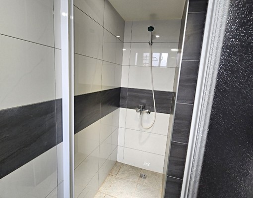 亮亮租屋~近龍安商圈/省桃醫院/中壢工業區/電梯大套房 - Image 6