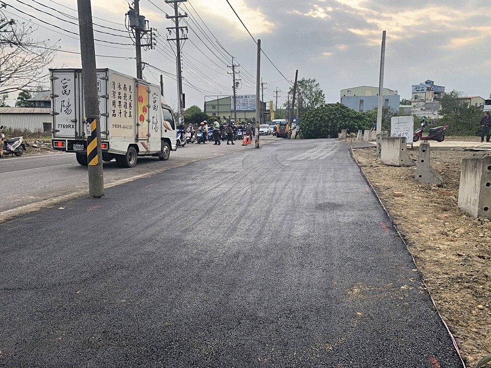面臨 南平路