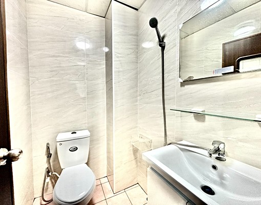 臨國昌國中近德民市場摩斯漢堡旁1樓店面 - Image 6