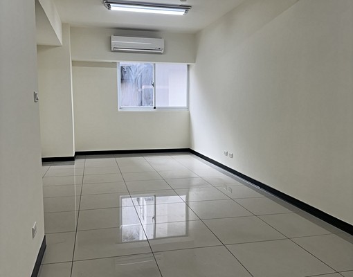 河邊北街近河岸萬坪公園鄰近新北環快旁 - Image 3