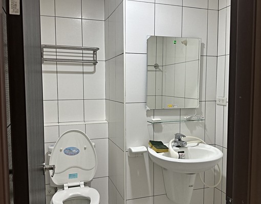 河邊北街近河岸萬坪公園鄰近新北環快旁 - Image 11