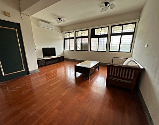 近景美站✨2+1房大空間。台水電整層房東自租 - Image 1