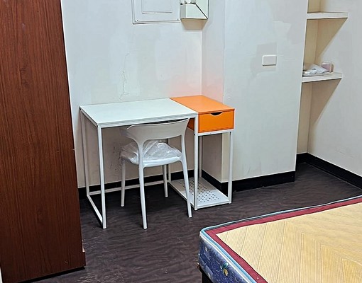 ~精緻雅房出租~臨近台南護校及火車站 - Image 1