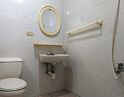 近中華路高尚套房出組 - Image 3