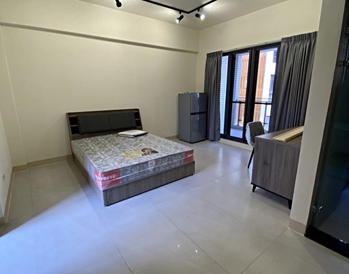 近台積電電梯大套房/室內機車位 - Image 1