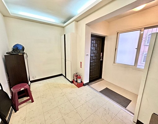 🟥正西屯路vs漢口路_獨洗獨曬~大套房_可租補 - Image 3