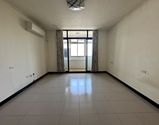 金華路面公園大5房車庫透天(可寵可申請租補) - Image 5