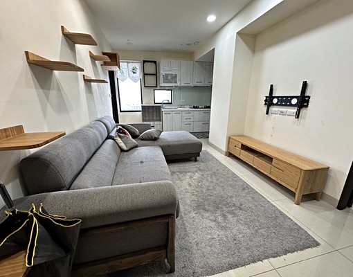 龍騰新市鎮~兩房含車位~精美裝潢附家具電 - Image 1