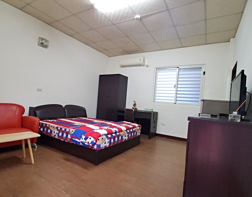 近南科有汽車位全平房沙發套房/有垃圾處理 - Image 9