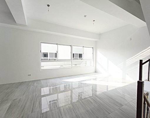 【很慧賣】近交流道~七米大面寬全新美別墅~家具電可談!! - Image 5