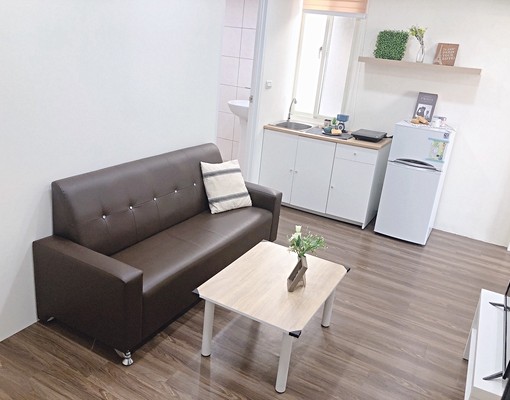 【可租補】大陽台精美兩房●通風好☎許志豪 - Image 2