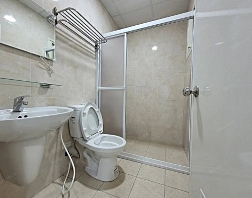 竹光路近中正,陽台.獨洗.電梯,租8800元 - Image 2