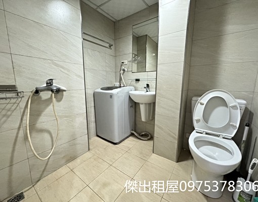 傑出租屋/站前優質套房,獨洗 - Image 4