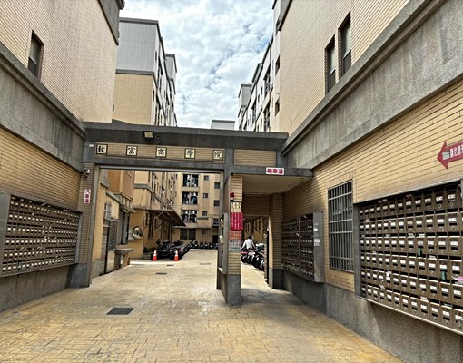 租~致富商學院電梯套房 - Image 12