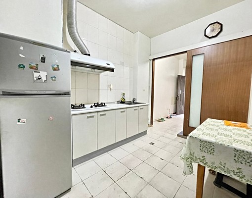 潭子頭家厝站｜透天一樓加車庫｜適合工作室 - Image 6