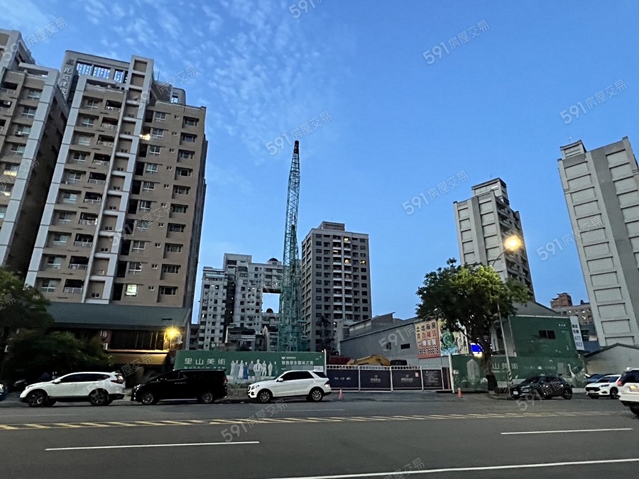 里山美術實景圖