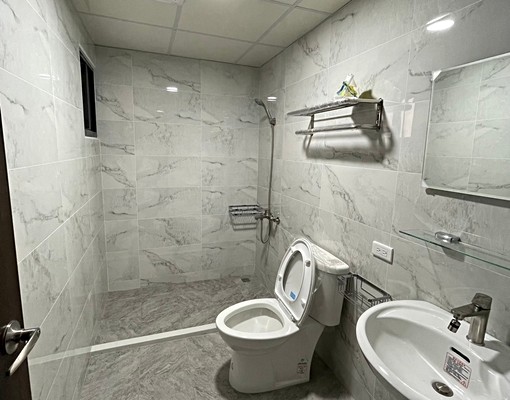 可租補報稅/近捷運/大套房陽台獨洗曬有飲水機 - Image 6