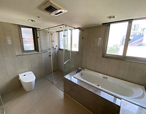 🌳中港一方/樣品屋/傢電俱齊雙車位/含管 - Image 11