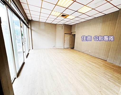 竣羽★➲秒殺超寬金店面~店住辦~特價4.4萬竣羽幫您租好房 - Image 9
