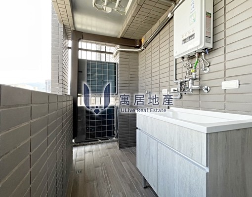 TAS.JS靜巷裝潢新成屋四房含稅管車蘭雅中學歐洲美日僑學校 - Image 15