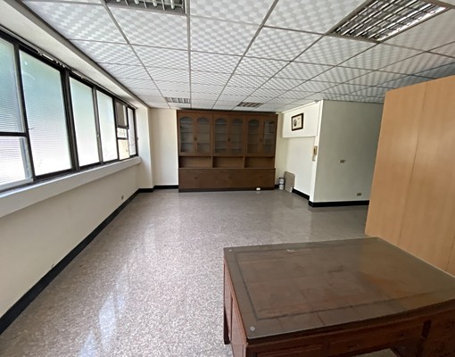 佛公國小辦公室 - Image 5
