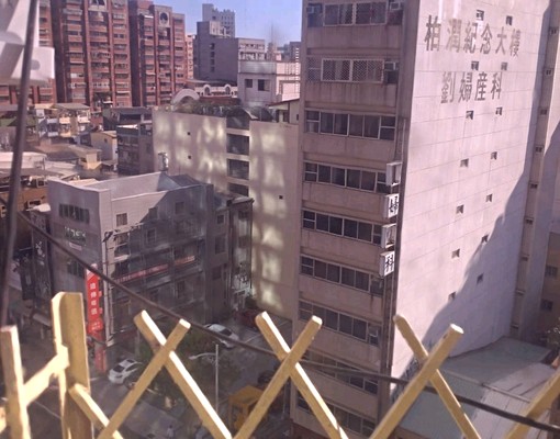 大套房附傢電屋況佳近漢神百貨 - Image 4