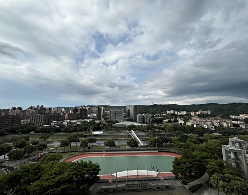 三民公園🌳🌳第一排高樓景觀住辦 - Image 1