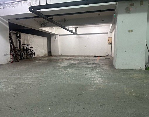 彰化銀行元大證券平面大車位24小時管理員 - Image 2