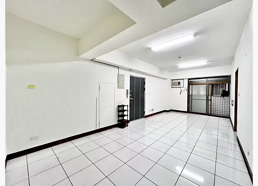 可租補🔥好市多🔥捷運站🔥採光優質大3房🔥含管含平車 - Image 1