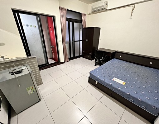 近南科/代收包裹/免追垃圾車/好停汽車 - Image 1