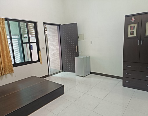 車庫套房,適合上班族 - Image 3