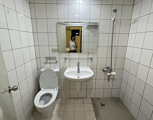 三民學區,巨城美三房,採光佳,家具全 - Image 7