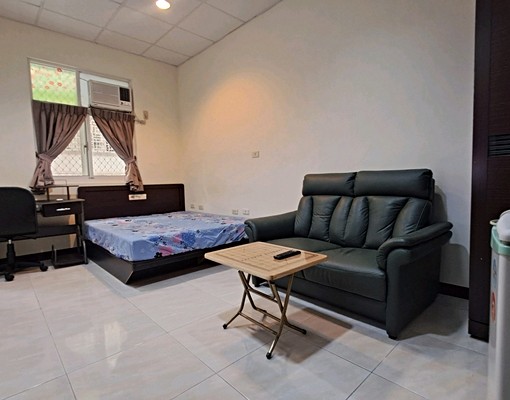 近成大火車站優質套房可租補浴室有窗有陽台 - Image 10