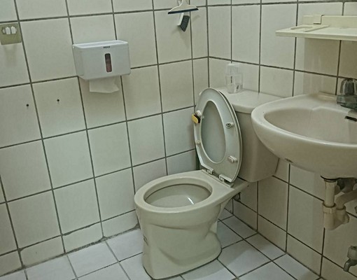 超便宜逢甲套雅房(包網路.冷氣.第四台) - Image 3