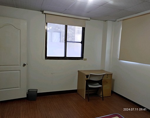 華商.嘉商.嘉家.正新生路,限女學生, - Image 2