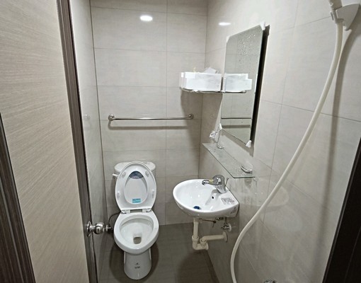 屋況新穎/一層2戶/家具家電齊全 - Image 8