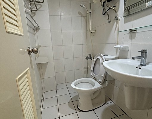 🏢靜宜/弘光電梯套房|🏠房東自租✨免仲介費⭐️可租補💰 - Image 7