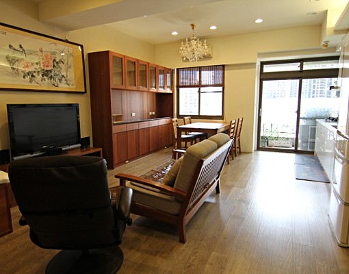 新板特區/5分鐘板橋站(屋主自租Owner-rented) - Image 1