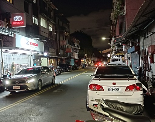 家樂福超市免爬髙三樓(套房) - Image 13
