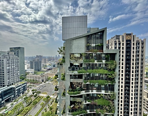 高鐵全新三房TECHPARK - Image 1