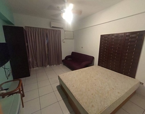 自強夜市-電梯獨立套房 - Image 1