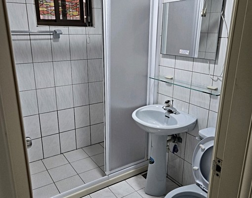 〔有對外窗〕〔鬧中取靜〕設備完善套房 - Image 7