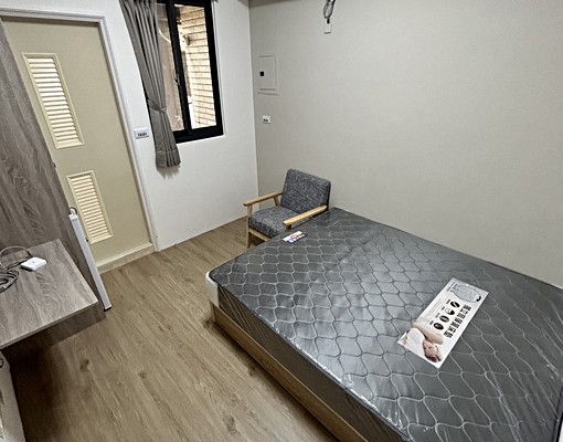 富築!可申請租補,學生套房,附子母車免追垃圾車 - Image 1