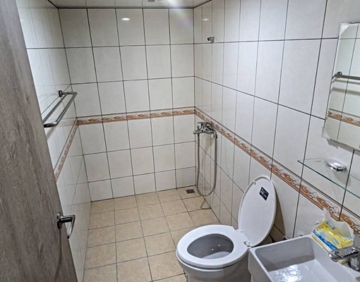 屋主自租2房,獨立門牌電梯大樓可4人租補台水台電寵物友善 - Image 10