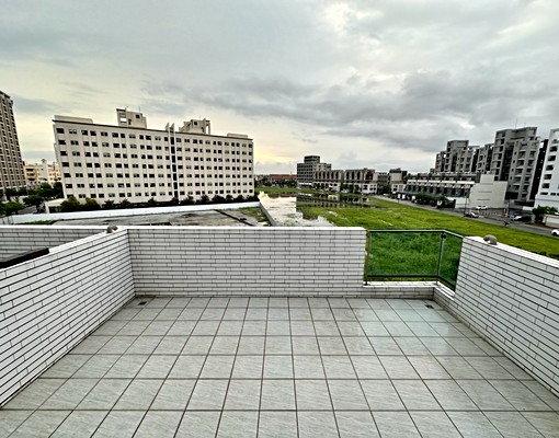 LM北歐風陽光透天,超大陽台可供自由運用 - Image 9