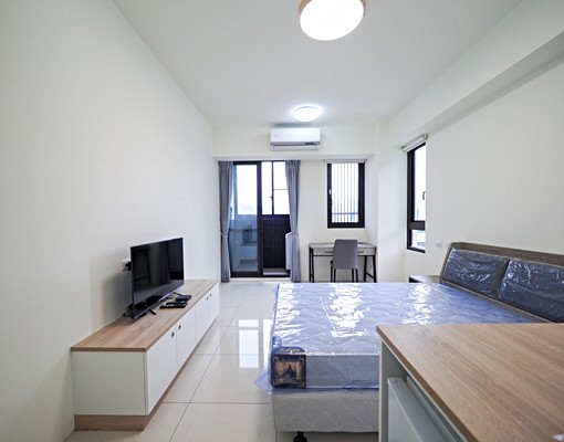 潭子⚜️全配⚜️可租補全新電梯套房 - Image 2