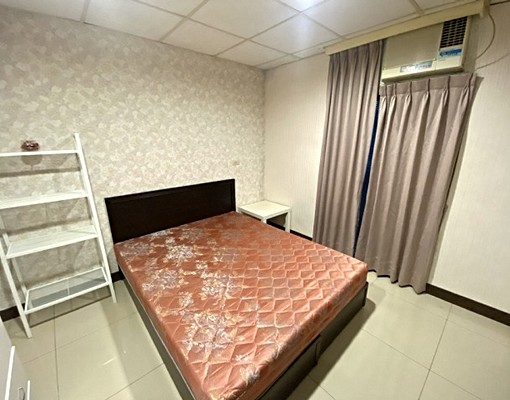 內壢前站.漂亮精緻套房.附傢俱.有陽台 - Image 2