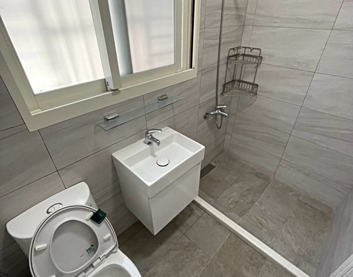 D社宅/後站超美透天門口可停車/可租補 - Image 6