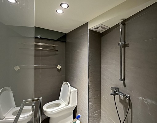 英林巷樓中樓含網路台電計費水跟鍋爐費500元 - Image 3