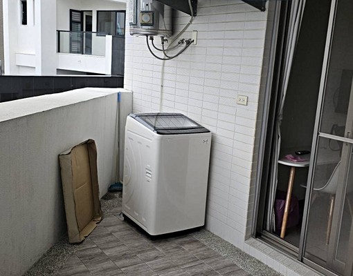 轉運站後火車站透天豪宅電梯陽台獨立套房 - Image 15